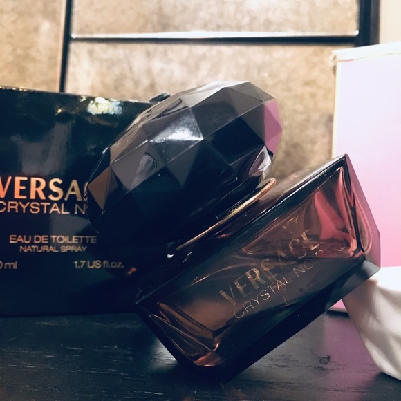 Versace Noir - Picture 3 of 3